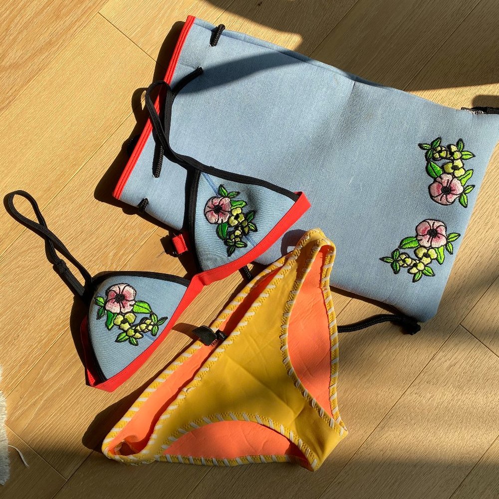 Women's TRIANGL Blue Floral Appliqué Neoprene Bikini with matching bag SMALL